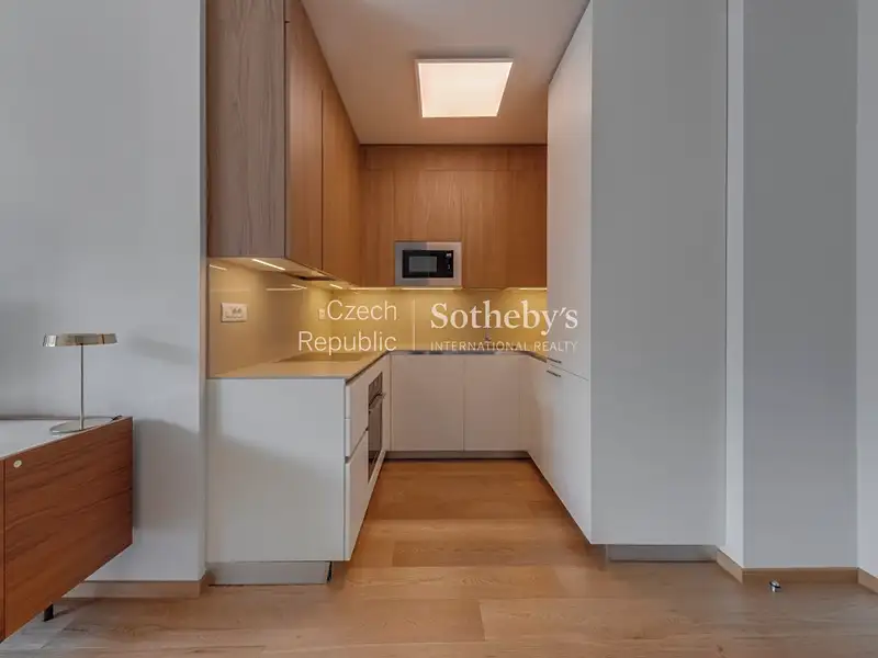 Pronájem bytu 2+kk 78 m², Praha – náhled fotky 2