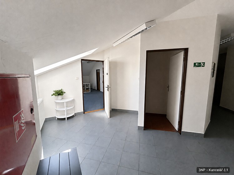 Prodej komerčního prostoru, 508 m² (18 z 27)