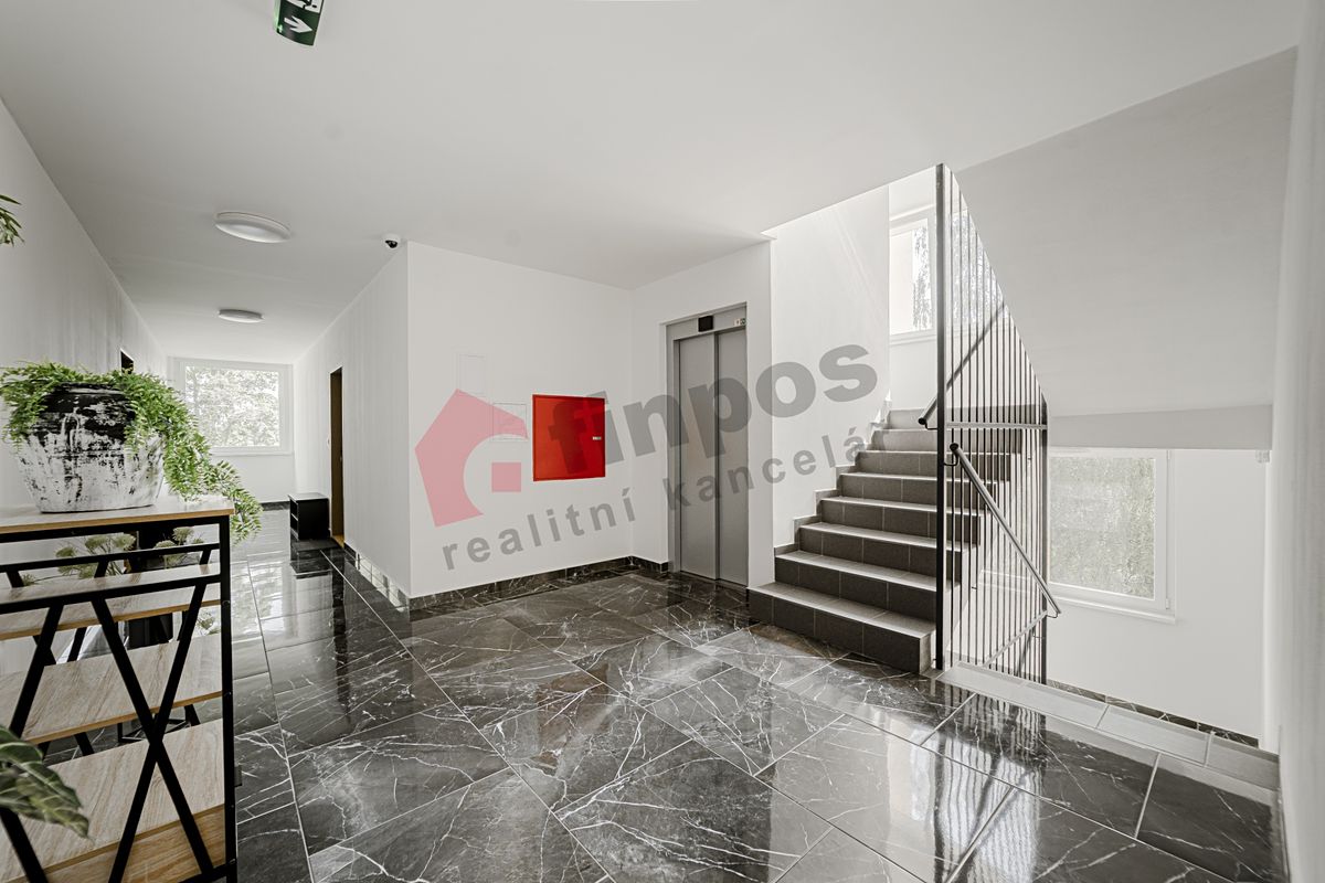 Pronájem bytu 4+kk 117 m² – fotografie 5