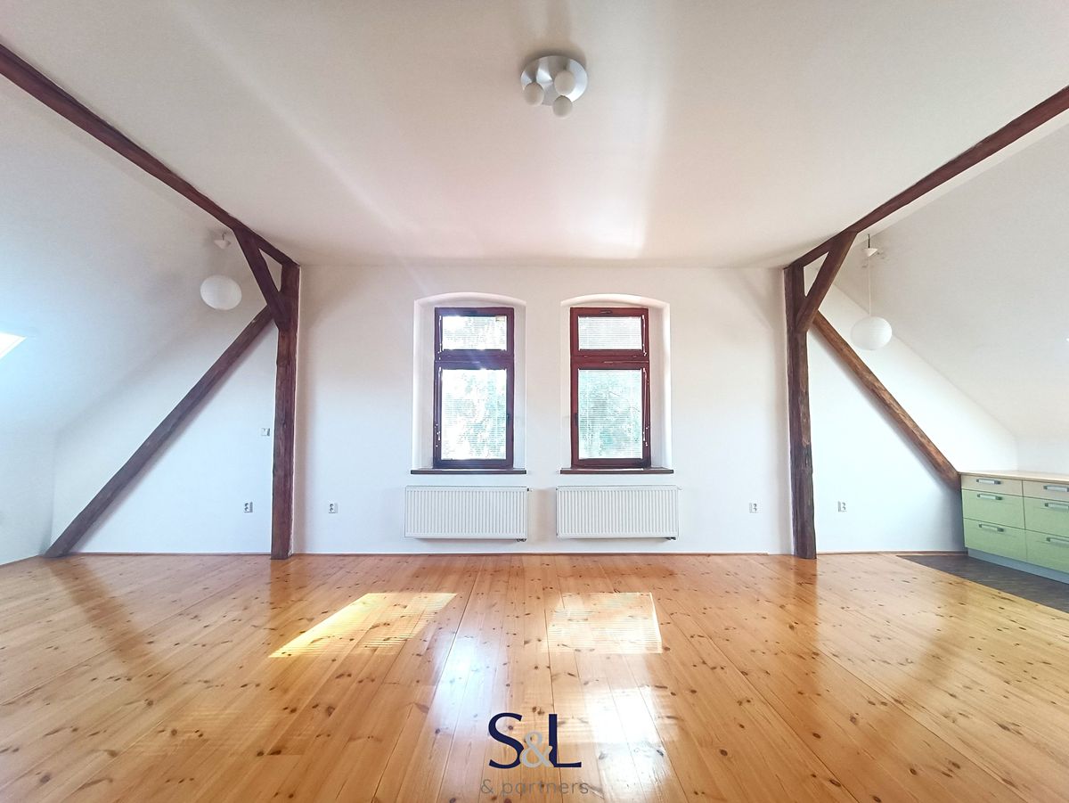 Pronájem bytu 1+kk 75 m²
