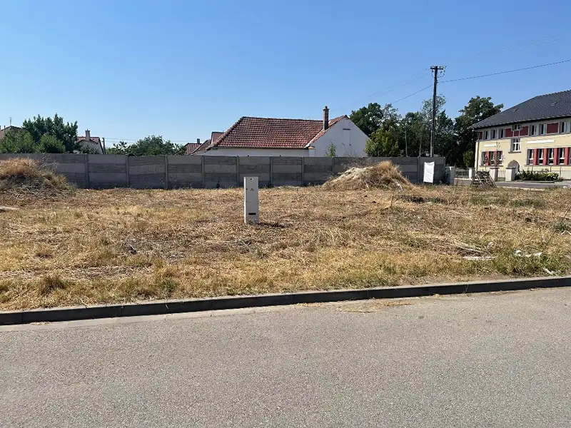 Prodej stavebního pozemku 567 m², Hevlín – náhled fotky 3