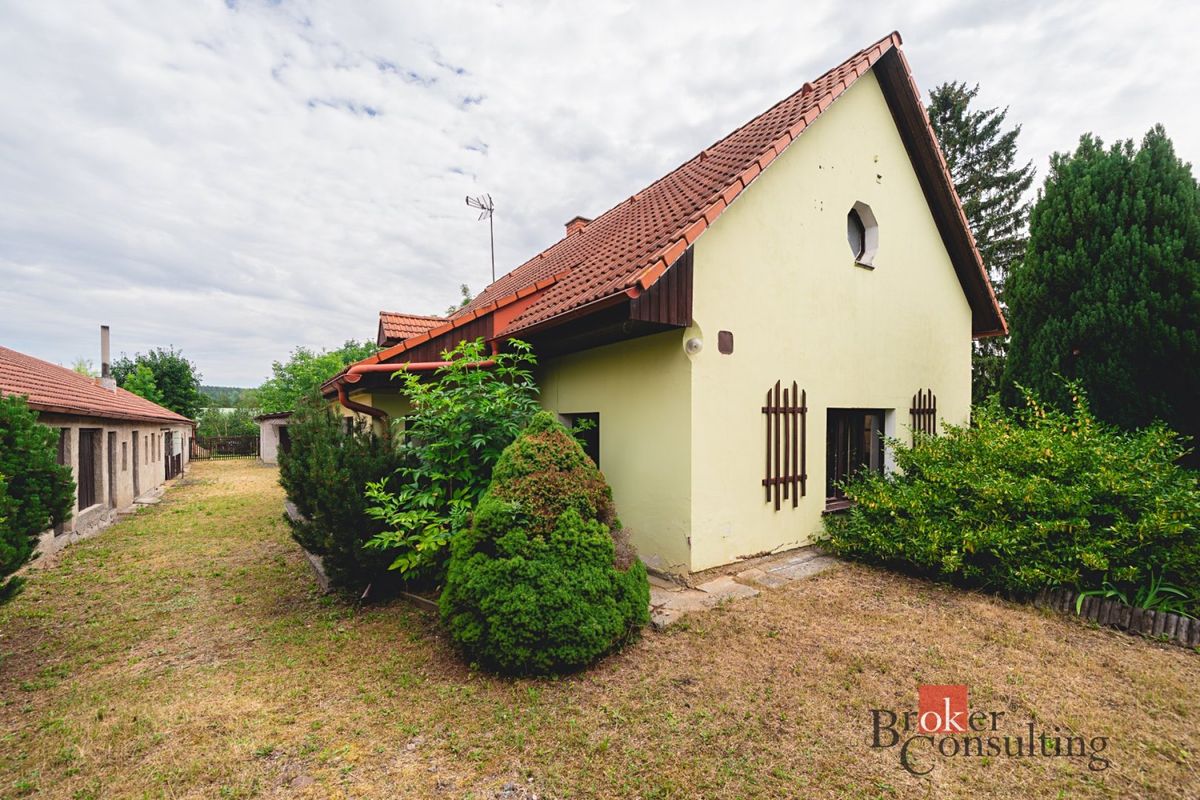Prodej rodinného domu 77 m², pozemek 1095 m²
