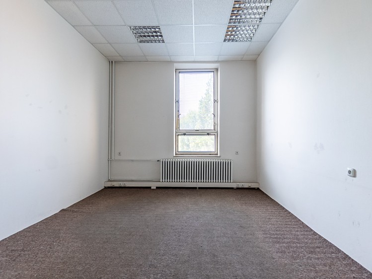 Комерційне приміщення на продаж, 1 254 м² (23 з 30)