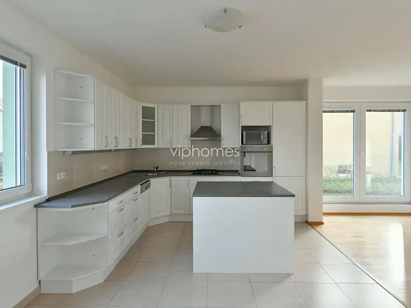 Pronájem vily 285 m², pozemek 1177 m², Průhonice – náhled fotky 3