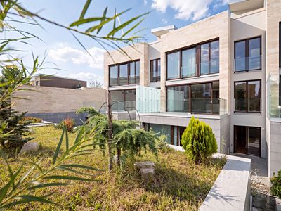 Prodej rodinného domu 279 m², pozemek 259 m²