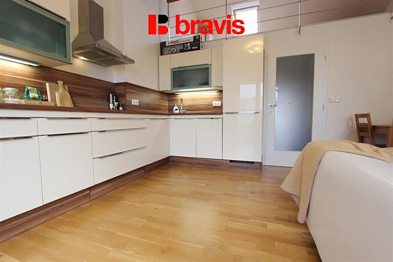 Pronájem bytu 2+kk 89 m²