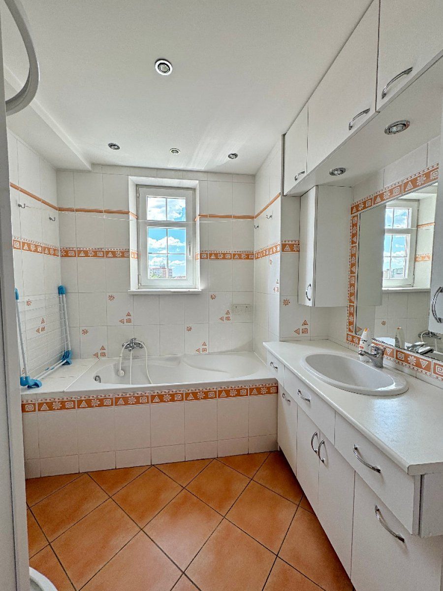 Pronájem bytu 4+kk 110 m² – fotografie 5