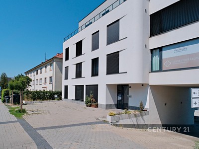 Pronájem komerční nemovitosti 12 m²
