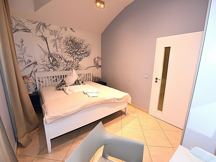 Prodej bytu 6+, 224 m² (12 z 27)