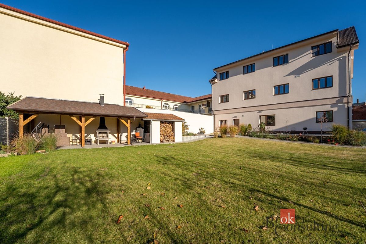 Pronájem bytu 2+kk 46 m² – fotografie 4