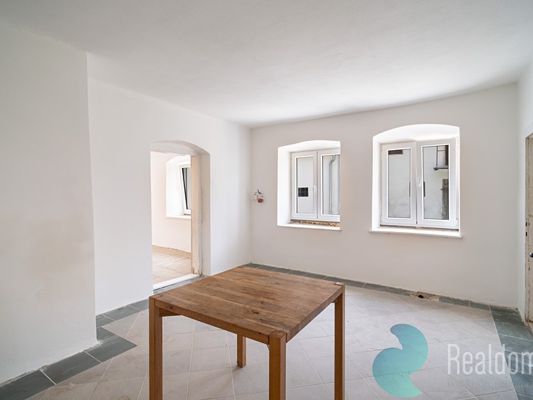 Комерційне приміщення на продаж, 809 м² (10 з 16)