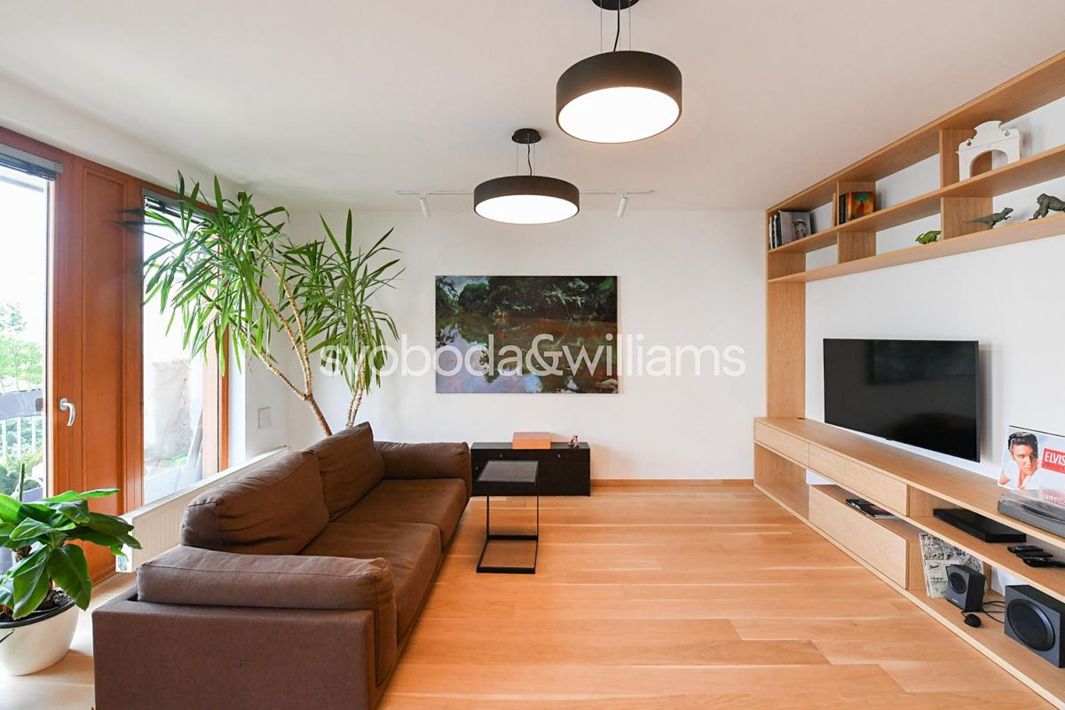 Pronájem bytu 3+kk 95 m²