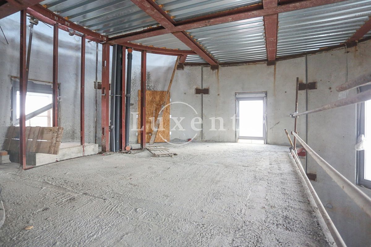 Prodej komerční nemovitosti 814 m² – fotografie 4
