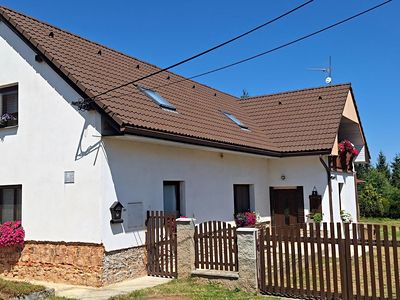 Prodej rodinného domu 208 m², pozemek 2171 m²