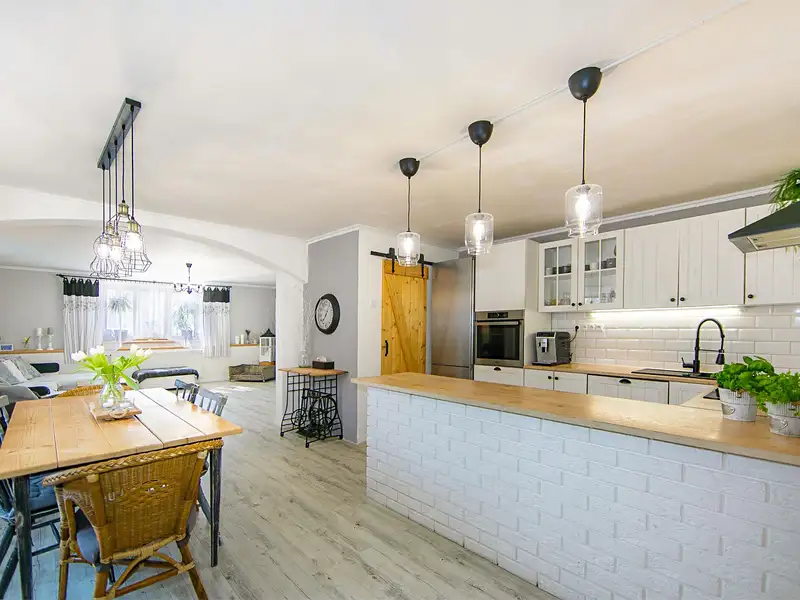 Prodej rodinného domu 208 m², pozemek 2171 m², Lhotka u Radnic – náhled fotky 3