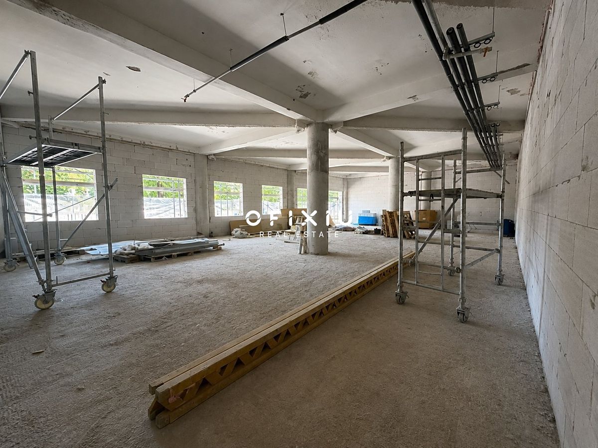 Prodej obchodního prostoru 183 m² – fotografie 3