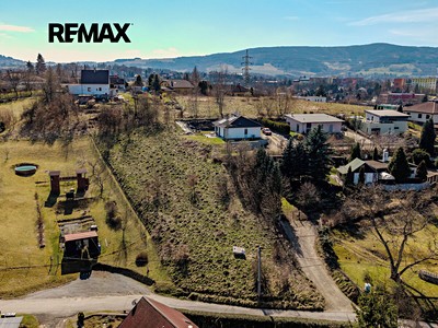 Prodej  stavebního pozemku 1 660 m²
