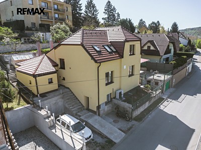 Prodej  rodinného domu 163 m², pozemek 518 m²