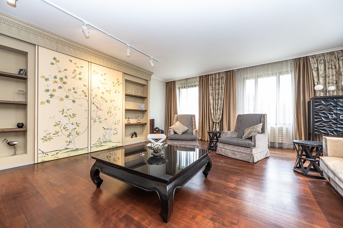 Pronájem bytu 5+kk 193 m² – fotografie 4