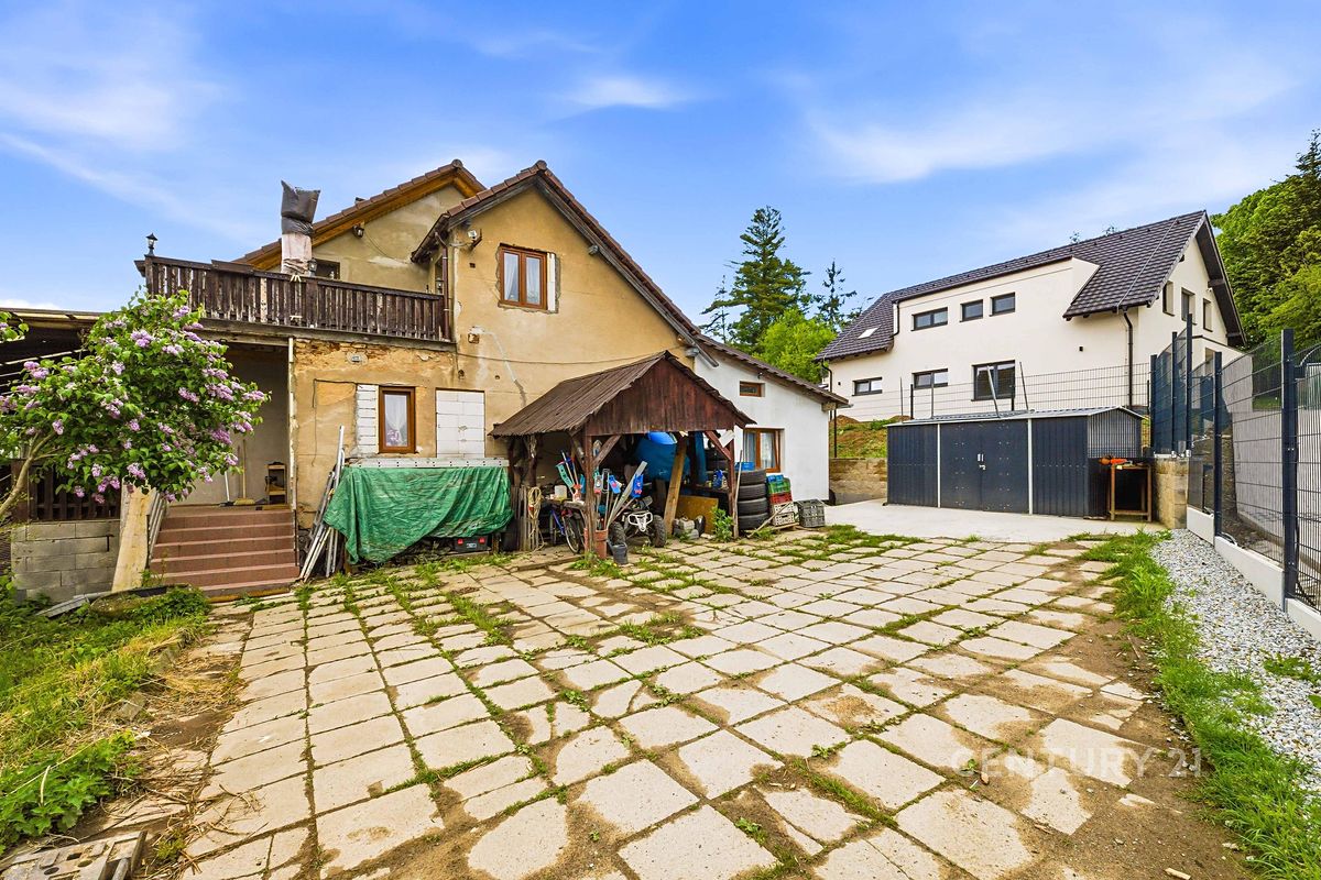 Prodej rodinného domu 261 m², pozemek 1306 m² – fotografie 5