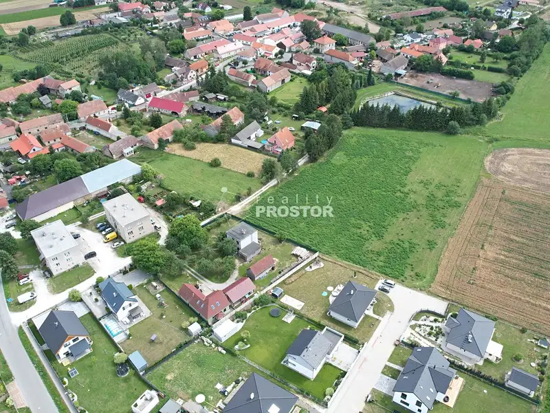 Prodej stavebního pozemku 10791 m², Bykoš – náhled fotky 3