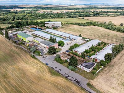 Prodej výrobní haly, prostoru 3347 m²