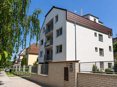 Prodej bytu 6 pokojů a více 160 m²