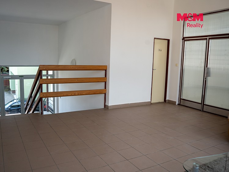 Комерційне приміщення в оренду, 348 м² (18 з 25)