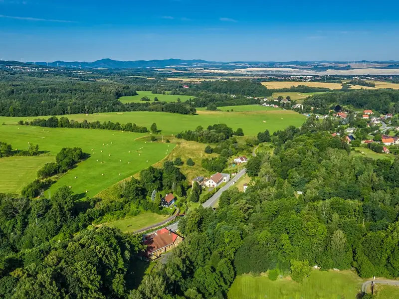 Prodej výrobní haly, prostoru 900 m², Heřmanice – náhled fotky 3