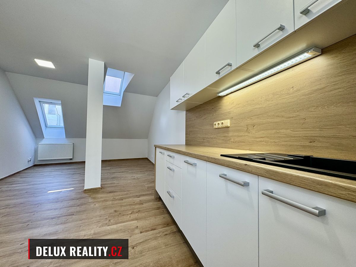 Pronájem bytu 2+kk 52 m² – fotografie 2