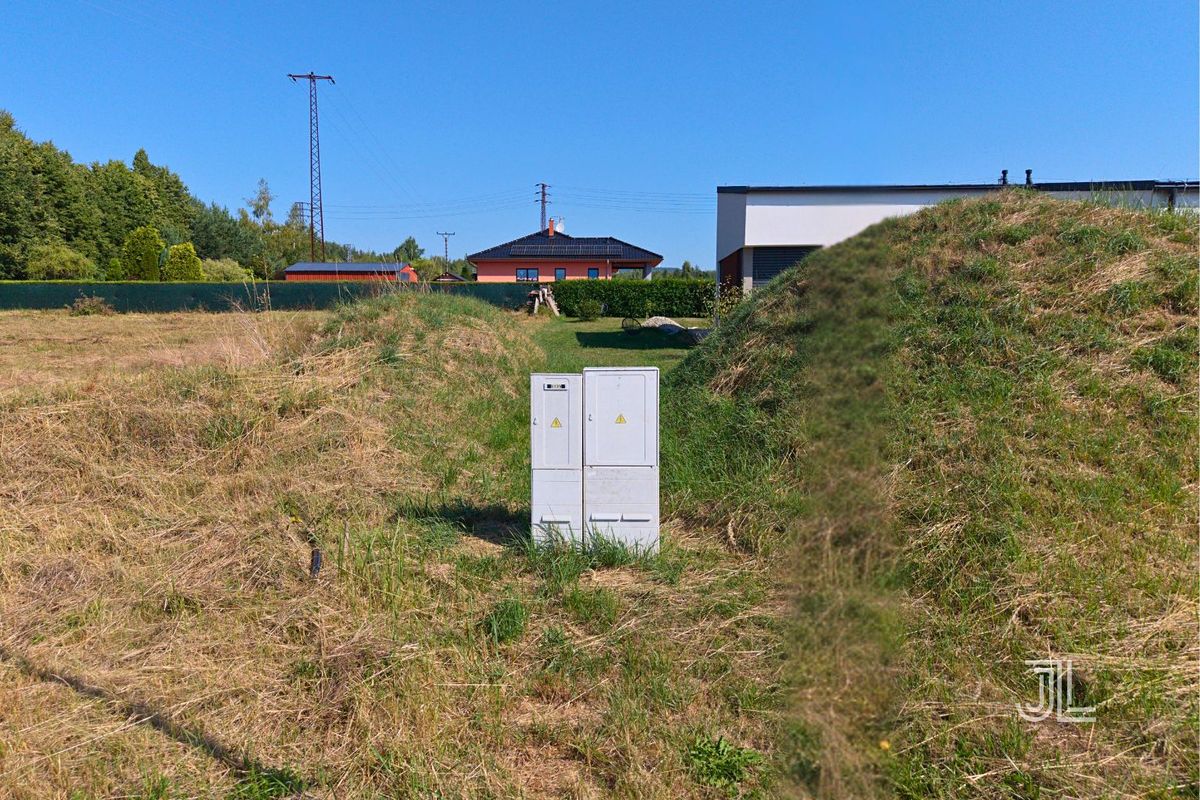 Prodej stavebního pozemku 2075 m² – fotografie 3