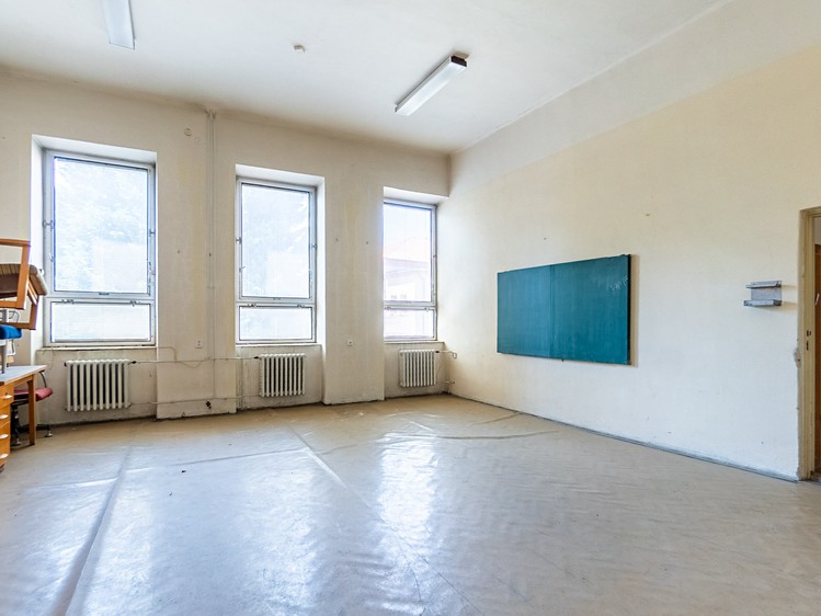 Комерційне приміщення на продаж, 1 254 м² (15 з 30)