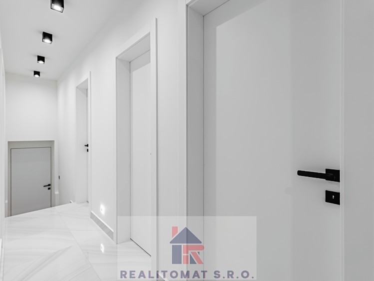 Комерційне приміщення на продаж, 440 м² (51 з 68)