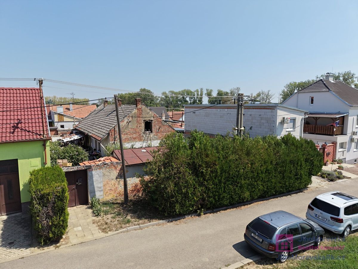 Prodej rodinného domu 94 m², pozemek 483 m² – fotografie 2