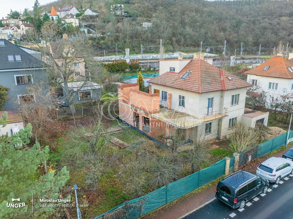 Prodej vily 274 m², pozemek 847 m² – fotografie 5
