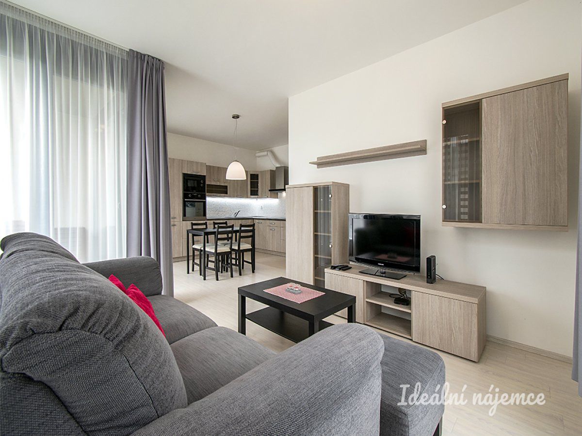 Pronájem bytu 3+kk 68 m²