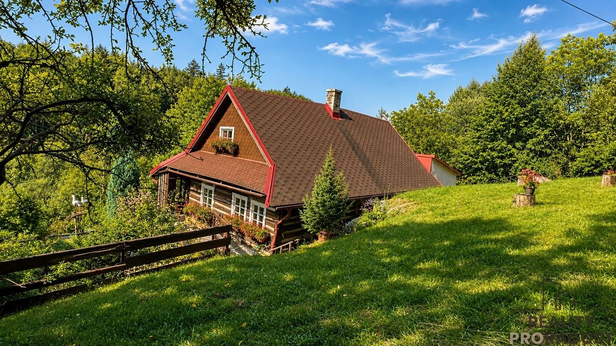 Prodej chalupy 90 m², pozemek 14368 m²