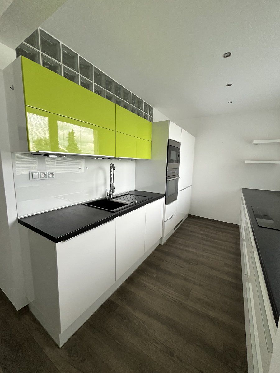Pronájem bytu 4+kk 84 m²