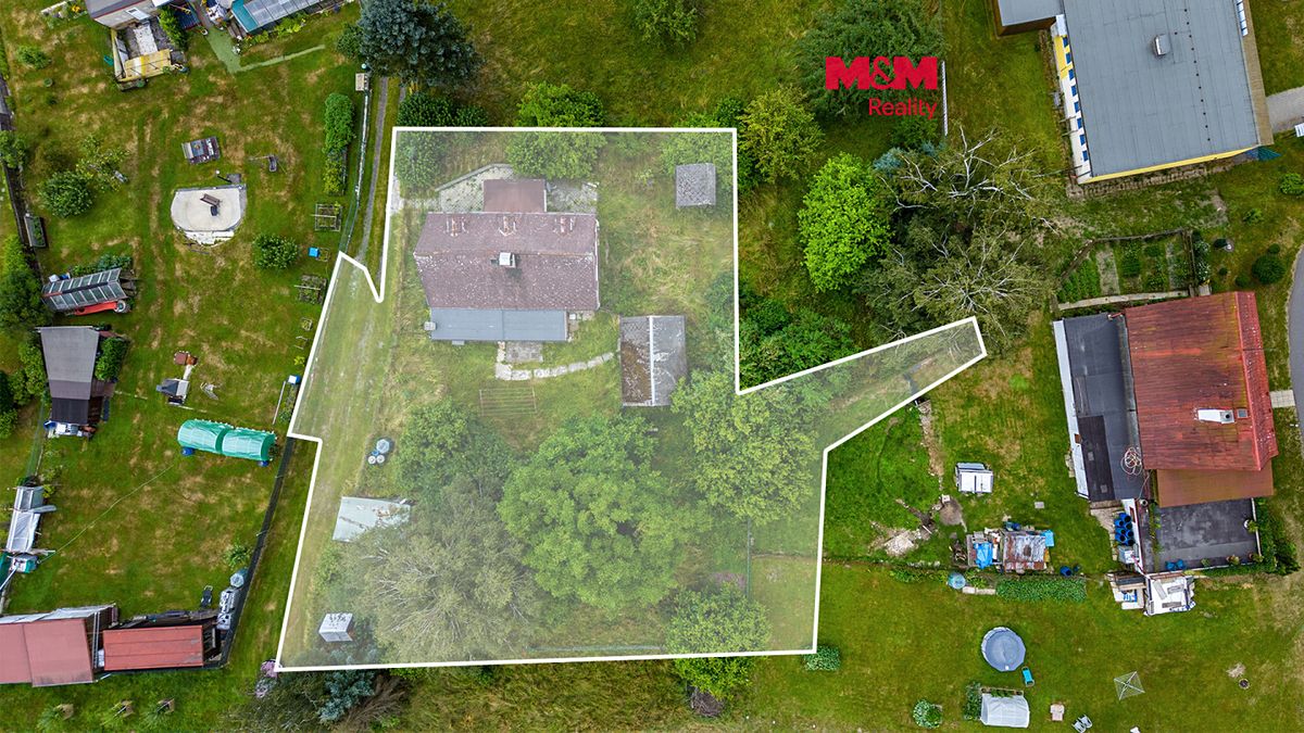 Prodej rodinného domu 125 m², pozemek 1593 m²