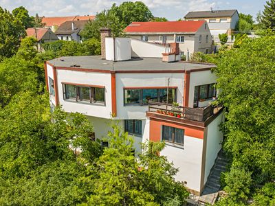 Prodej vily 460 m², pozemek 920 m²