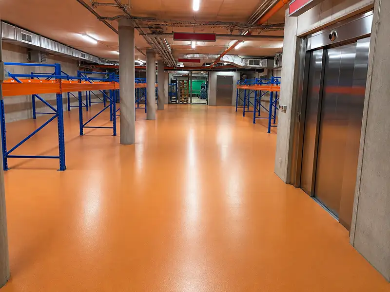 Pronájem skladového prostoru 330 m², Praha – náhled fotky 3