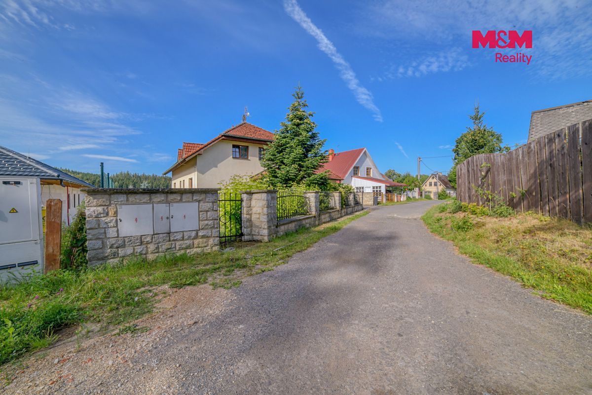 Prodej rodinného domu 270 m², pozemek 934 m² – fotografie 5