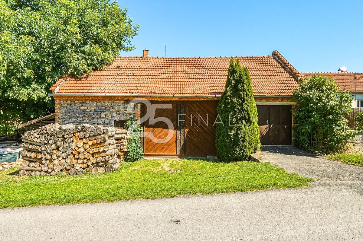 Prodej rodinného domu 160 m², pozemek 398 m² – fotografie 5
