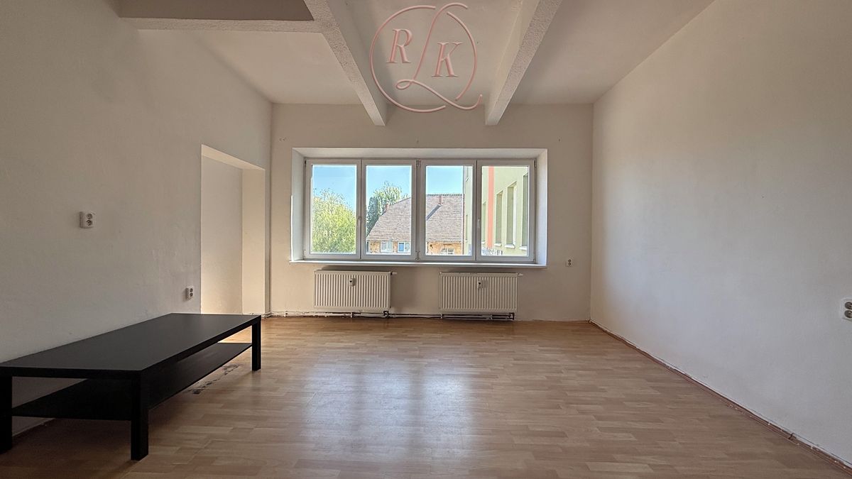 Pronájem kanceláře 97 m² – fotografie 2