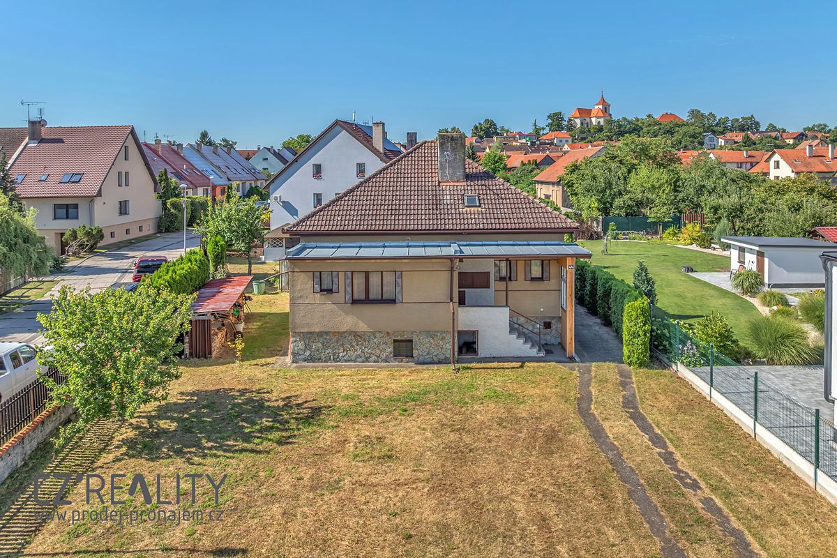 Prodej rodinného domu 164 m², pozemek 1038 m² – fotografie 4