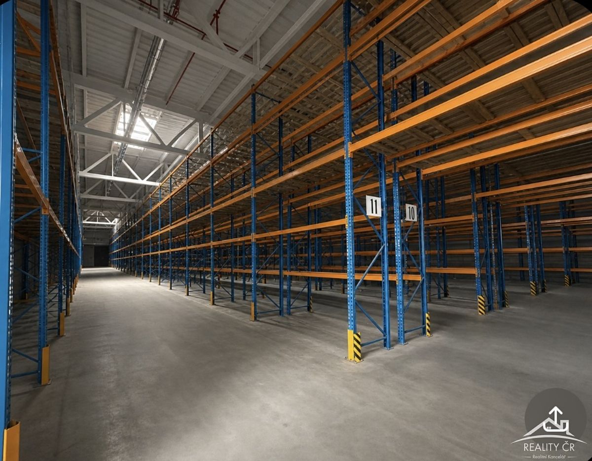 Pronájem skladového prostoru 2000 m² – fotografie 3
