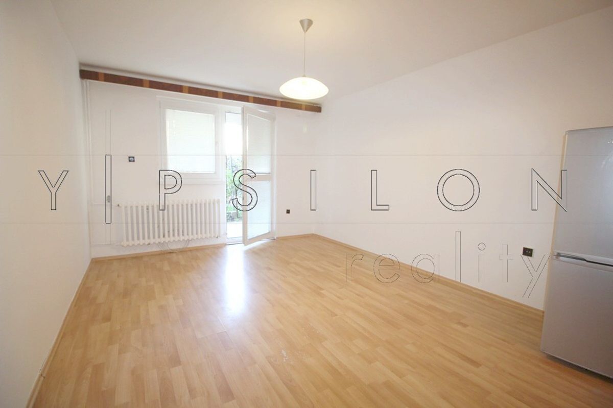 Pronájem bytu 2+kk 45 m² – fotografie 3