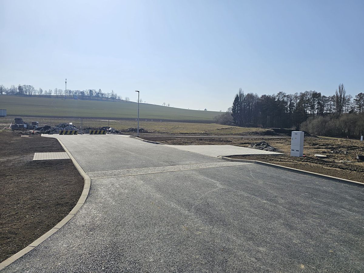 Prodej stavebního pozemku 600 m² – fotografie 4
