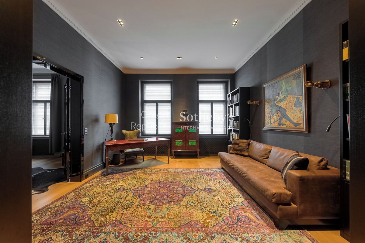 Pronájem bytu 5+1 200 m² – fotografie 3