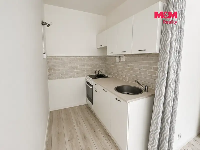 Prodej bytu 2+kk 26 m², Louny – náhled fotky 2